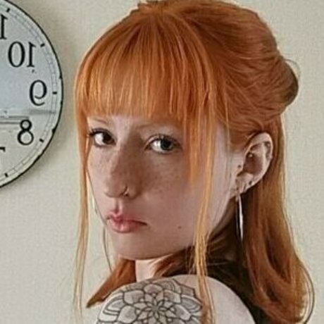 Foto di nudo di fuga di OnlyFans di Elliejade94