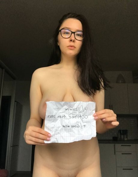Foto di nudo di fuga di OnlyFans di Lizawow