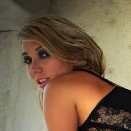 Foto di nudo di fuga di OnlyFans di Monica Campagnuolo