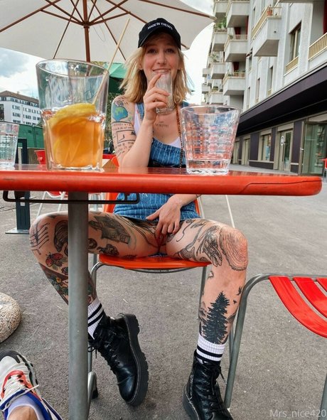 Foto di nudo di fuga di OnlyFans di Mrsnice420