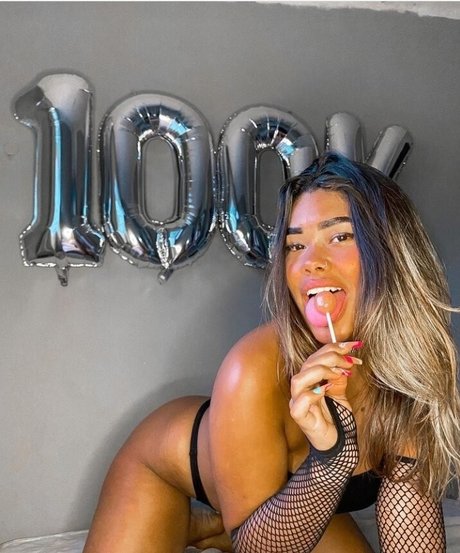 Foto di nudo di fuga di OnlyFans di Kamilledias944
