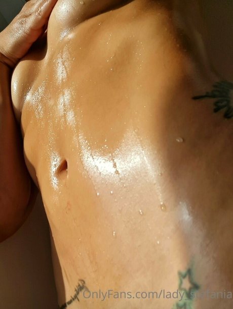 Foto di nudo di fuga di OnlyFans di Helenacostelo