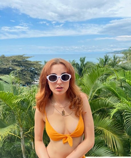 Foto di nudo di fuga di OnlyFans di Juliette Goglia