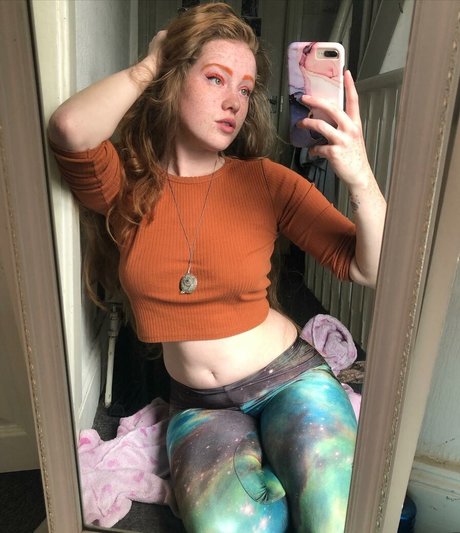 Foto di nudo di fuga di OnlyFans di Lucie Rose Middleton