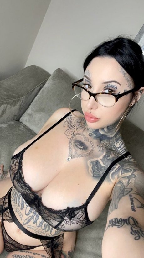 Foto di nudo di fuga di OnlyFans di Ebugsbaby