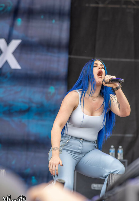 WomenMetal