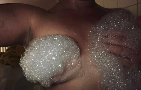 Foto di nudo di fuga di OnlyFans di Lil Lucie