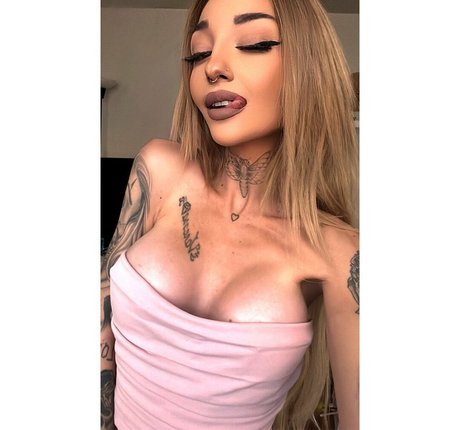 Foto di nudo di fuga di OnlyFans di Vanesasoria
