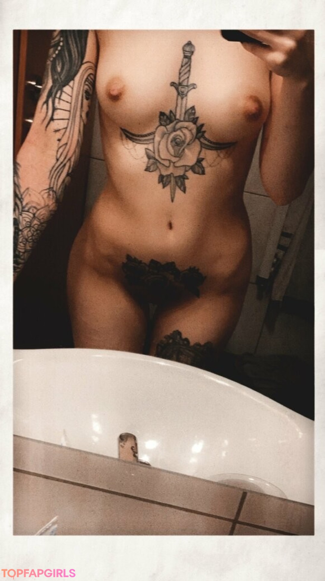 Foto di nudo di fuga di OnlyFans di Maskentraegerin #4 Foto di nudo di fuga di OnlyFans di Maskentraegerin #4