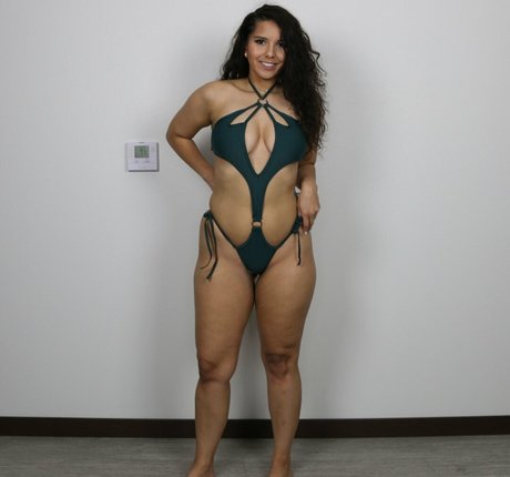 Foto di nudo di fuga di OnlyFans di Cheesecake Hey