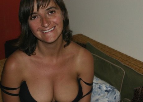Foto di nudo di fuga di OnlyFans di Verte Ruelle
