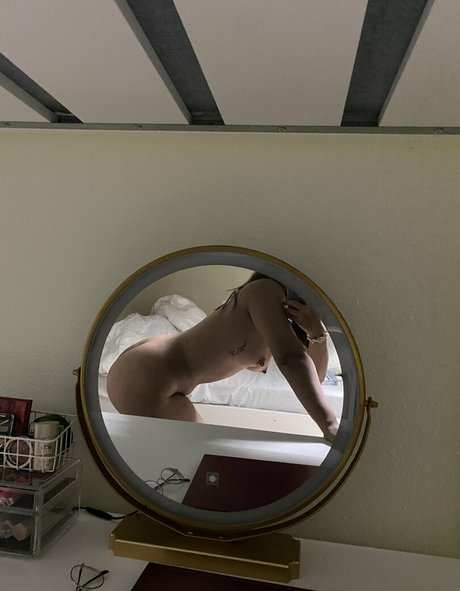 Foto di nudo di fuga di OnlyFans di Cottoncollars