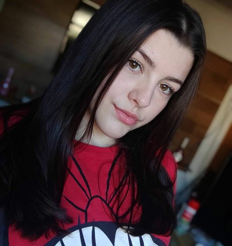 Foto di nudo di fuga di OnlyFans di Gaby G Asmr