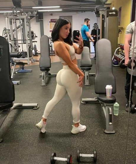 Foto di nudo di fuga di OnlyFans di Yasminallyshia