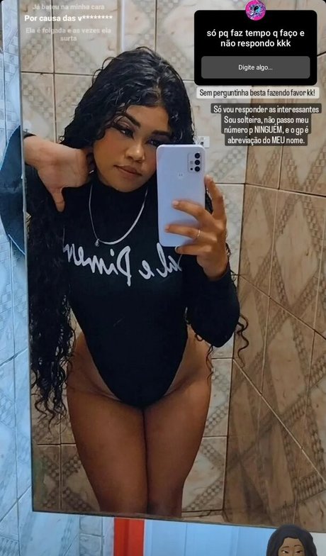Foto di nudo di fuga di OnlyFans di Giu Vieira
