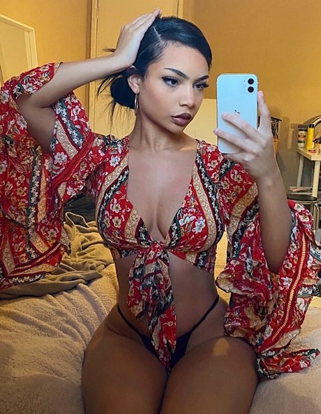 Foto di nudo di fuga di OnlyFans di Avabvnny