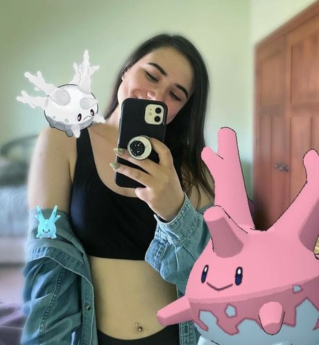 Foto di nudo di fuga di OnlyFans di Shiningedith