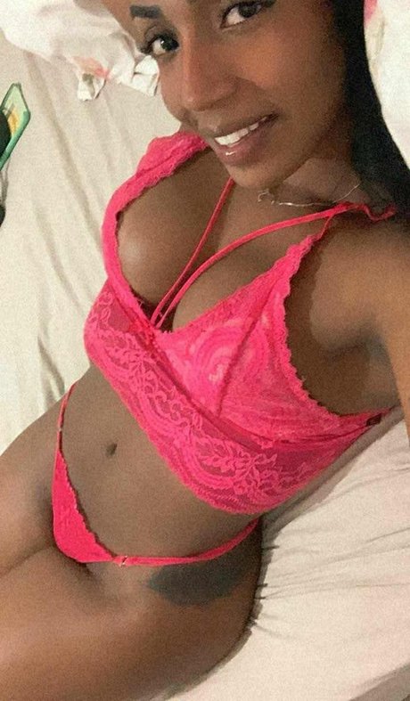 Foto di nudo di fuga di OnlyFans di Thami Souza