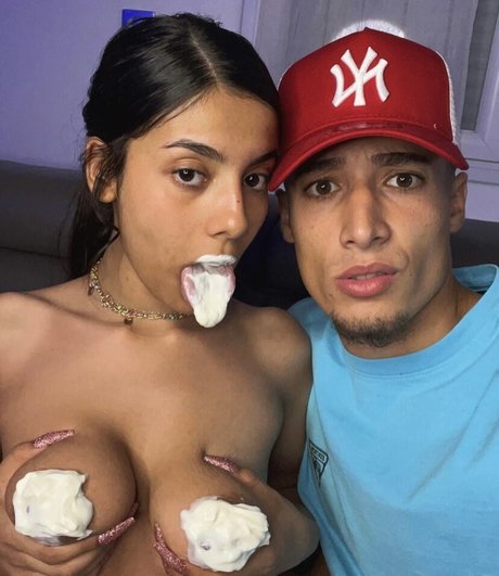 Foto di nudo di fuga di OnlyFans di Capi Prive