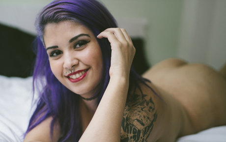 Foto di nudo di fuga di OnlyFans di Lorry Suicide