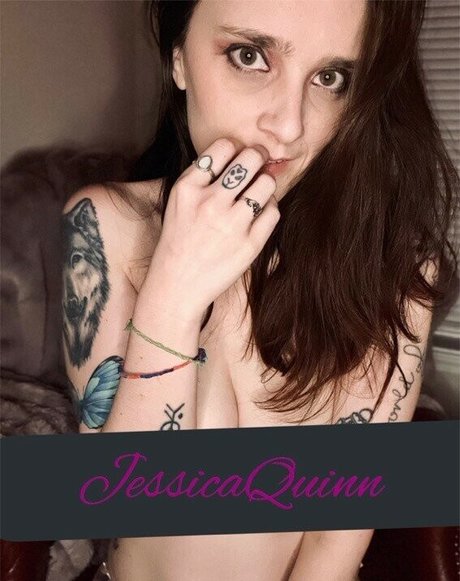 Foto di nudo di fuga di OnlyFans di Itty Bitty Tittie Committee