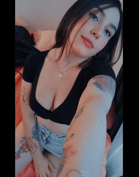 Foto di nudo di fuga di OnlyFans di Camilufer