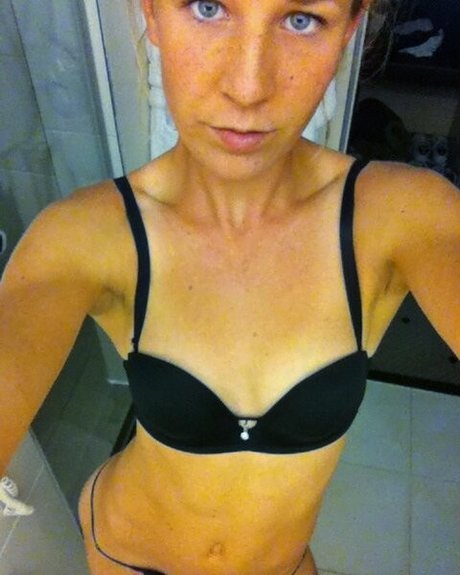 Foto di nudo di fuga di OnlyFans di Olivia Rogowska