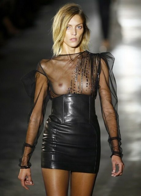 Anja Rubik