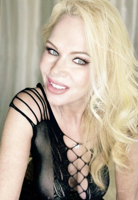 Foto di nudo di fuga di OnlyFans di Butterflyshelbz