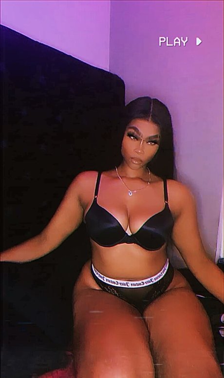Foto di nudo di fuga di OnlyFans di Tenuzen