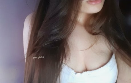 Foto di nudo di fuga di OnlyFans di Goodgiirl18