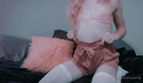 Foto di nudo di fuga di OnlyFans di Ceriqt
