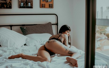 Foto di nudo di fuga di OnlyFans di Witch Love