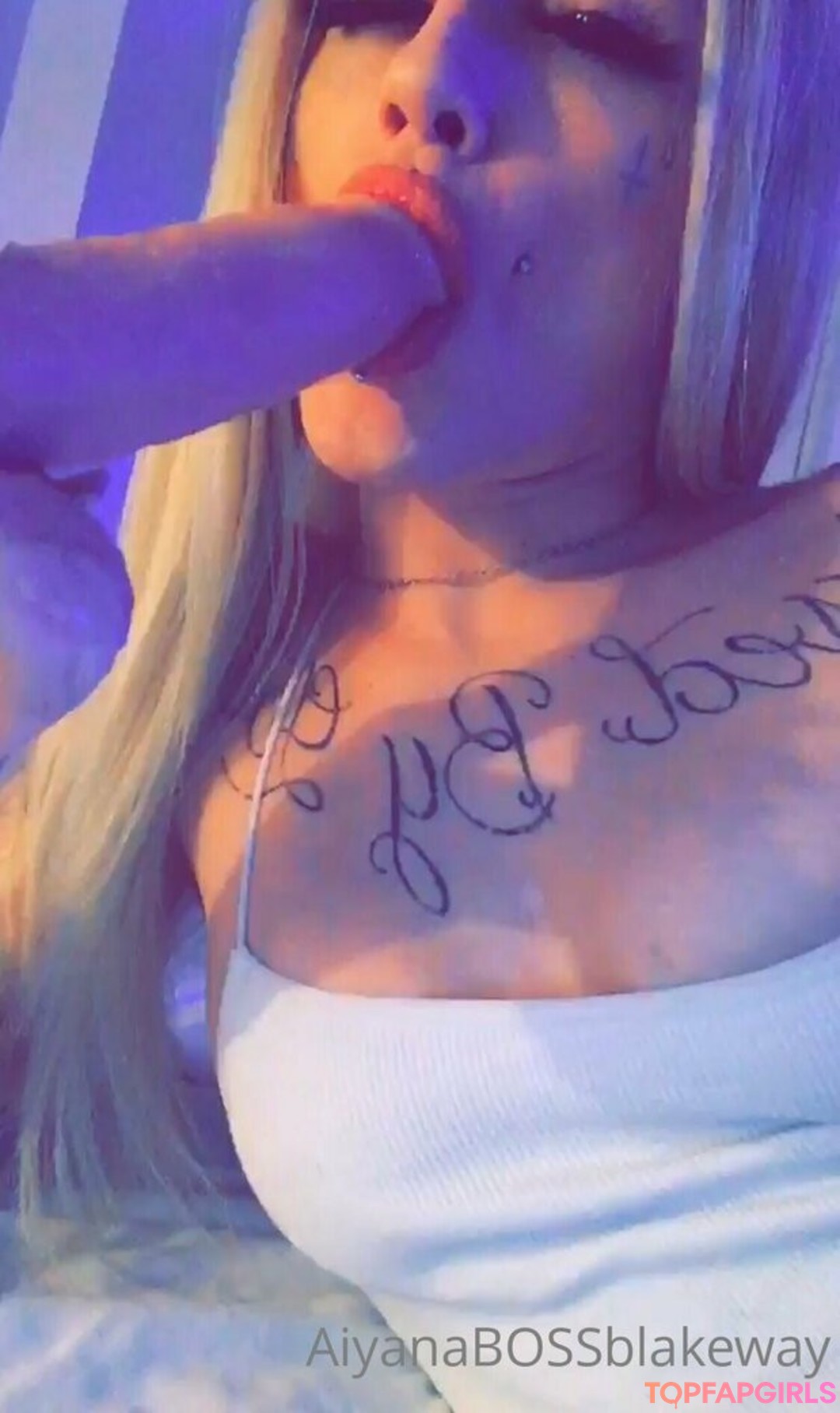 Foto di nudo di fuga di OnlyFans di Aiyana Blakeway #30 Foto di nudo di fuga di OnlyFans di Aiyana Blakeway #30