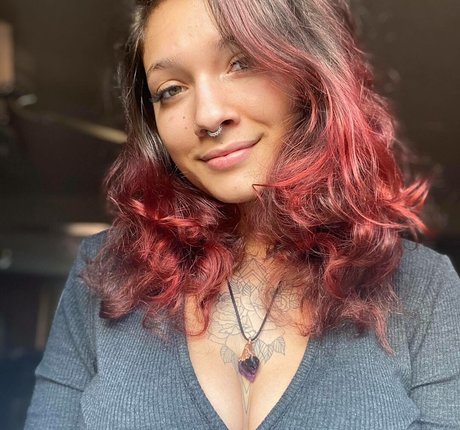 Foto di nudo di fuga di OnlyFans di Rainbownymph