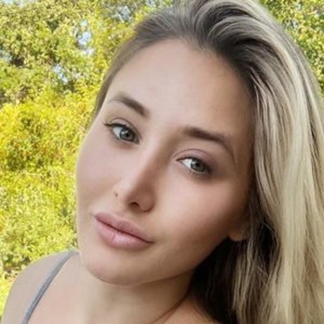 Caligirlnextdoor