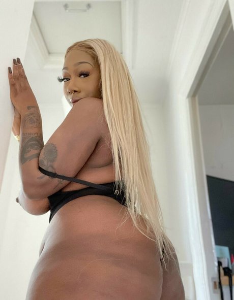 Foto di nudo di fuga di OnlyFans di Renee Kuleape