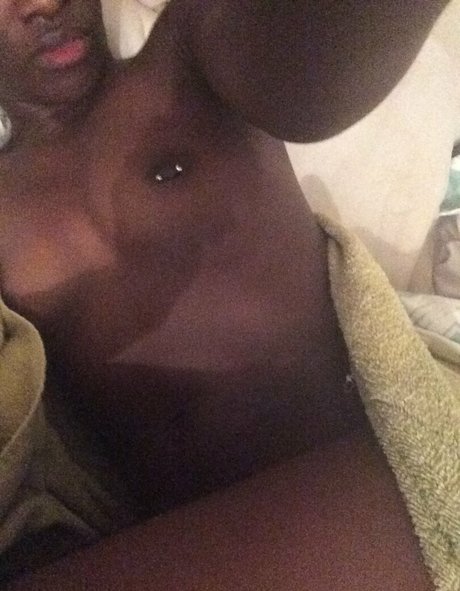 Foto di nudo di fuga di OnlyFans di Dnay Baptiste