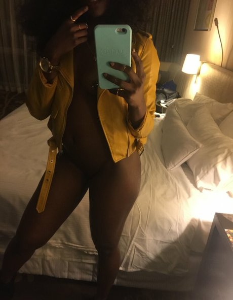 Foto di nudo di fuga di OnlyFans di Dnay Baptiste