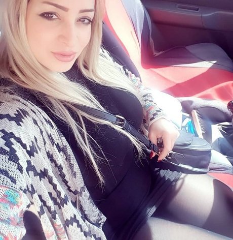 Foto di nudo di fuga di OnlyFans di Wafa Kolsi