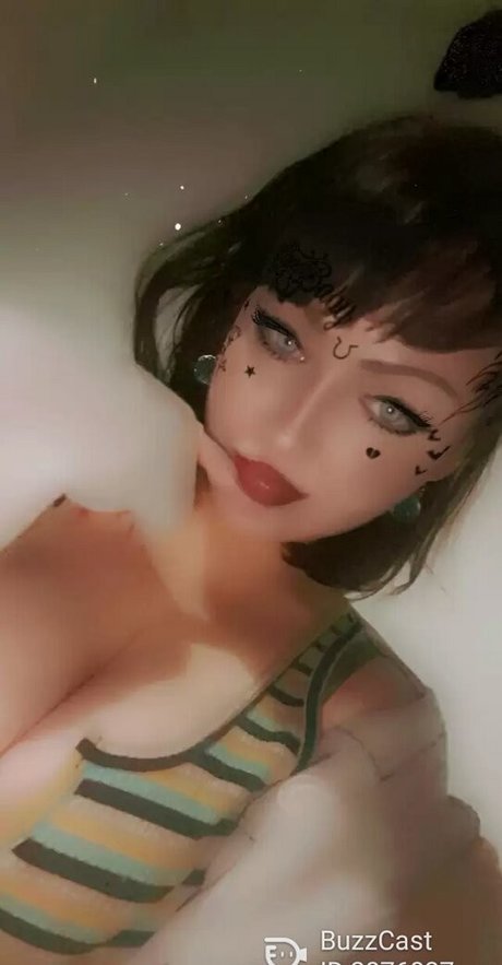 Foto di nudo di fuga di OnlyFans di Maleficence