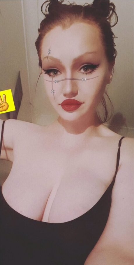 Foto di nudo di fuga di OnlyFans di Maleficence