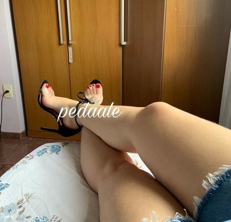 Foto di nudo di fuga di OnlyFans di Pedaale