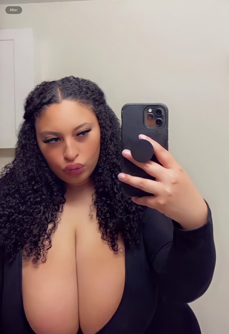 Foto di nudo di fuga di OnlyFans di Thegirlofyourdreamz