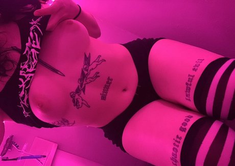 Foto di nudo di fuga di OnlyFans di Stepmommy58