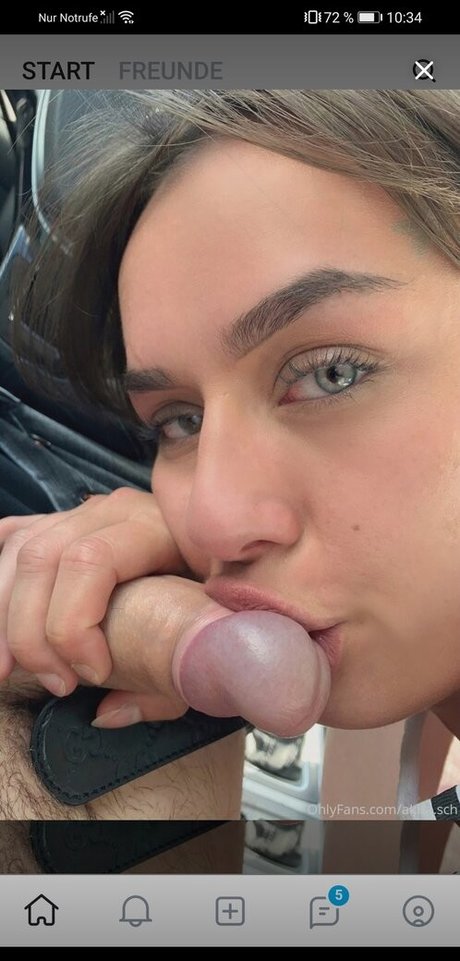 Foto di nudo di fuga di OnlyFans di Akirasch