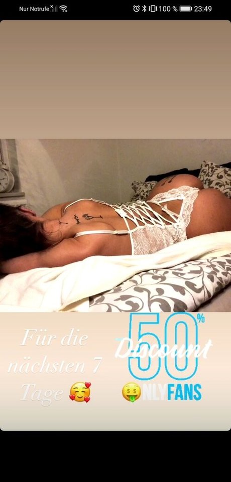 Foto di nudo di fuga di OnlyFans di Akirasch