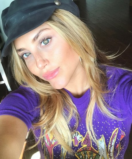 Cassie Scerbo