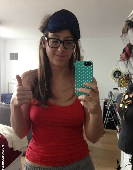 Foto di nudo di fuga di OnlyFans di Sarah Schneider