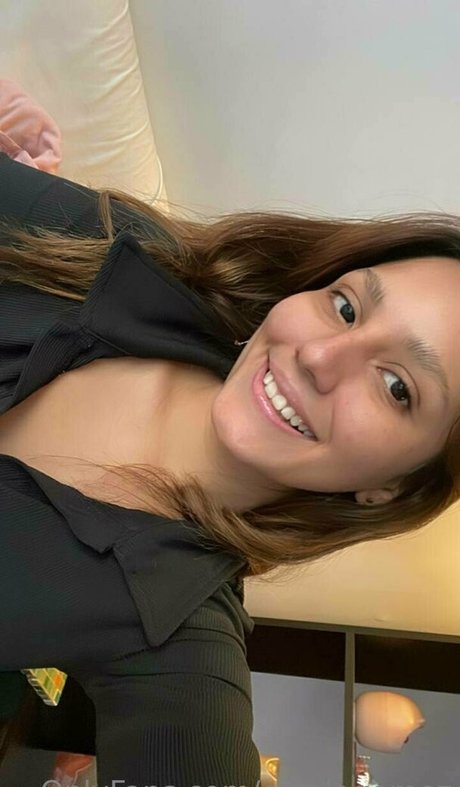 Foto di nudo di fuga di OnlyFans di Estelagomez